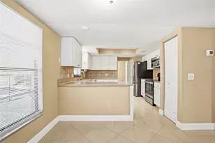 15908 Bridgewater Ln, Tampa, FL 33624 - Photo 17