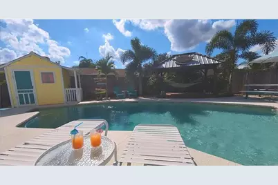 1407 Queensbury Avenue, Valrico, FL 33596 - Photo 37