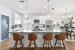 1043 Kelly Creek Cir, Oviedo, FL 32765 - Photo 7