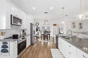 1043 Kelly Creek Cir, Oviedo, FL 32765 - Photo 11