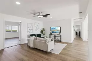 1106 Lake Ariana Blvd, Auburndale, FL 33823 - Photo 13