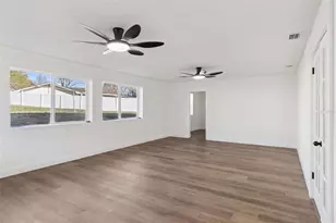 1106 Lake Ariana Blvd, Auburndale, FL 33823 - Photo 43