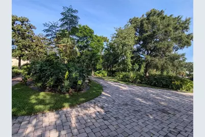 8052 Oak Park Road, Orlando, FL 32819 - Photo 9