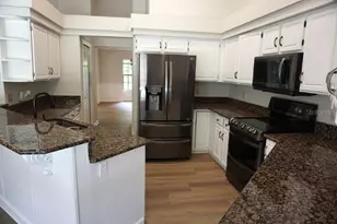 8021 Landgrove Ct, Orlando, FL 32819 - Photo 3