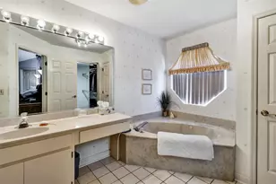 8021 Landgrove Ct, Orlando, FL 32819 - Photo 35