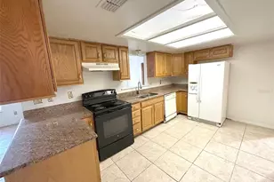 5061 Barnegat Point Rd, Orlando, FL 32808 - Photo 9