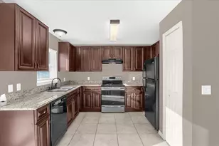 162 Malauka Run, Ocklawaha, FL 32179 - Photo 7