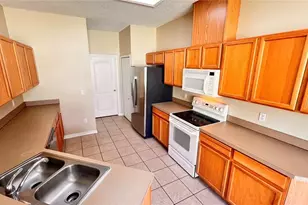 9906 Shadow Creek Dr, Orlando, FL 32832 - Photo 9