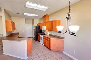 9906 Shadow Creek Dr, Orlando, FL 32832 - Photo 7