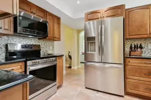 1915 Riverview Blvd, Bradenton, FL 34205 - Photo 7