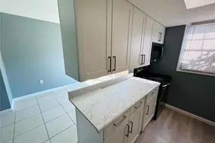 2785 L B McLeod Rd, Orlando, FL 32805 - Photo 3