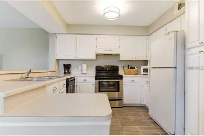 13953 Fairway Island Drive #621, Orlando, FL 32837 - Photo 3