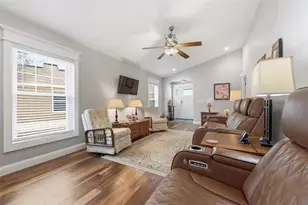 1406 Challenger Ave, Davenport, FL 33897 - Photo 9