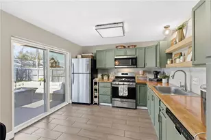 805 Belvoir Dr, Davenport, FL 33837 - Photo 11