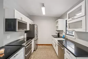 3218 Carnine Dr, Orlando, FL 32806 - Photo 9