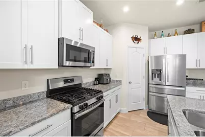 1529 Chelsea Manor Circle, Deland, FL 32724 - Photo 5