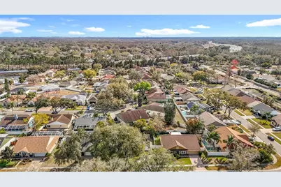 15005 Redcliff Drive, Tampa, FL 33625 - Photo 9