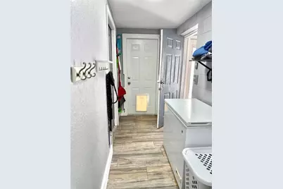 8280 32nd Avenue N, Saint Petersburg, FL 33710 - Photo 17