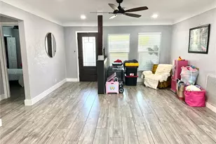 8280 32nd Ave N, Saint Petersburg, FL 33710 - Photo 7