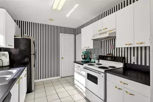 954 Avalon Ave, The Villages, FL 32159 - Photo 31