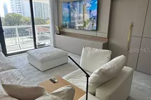 20505 E Country Club Dr, Miami, FL 33180 - Photo 31