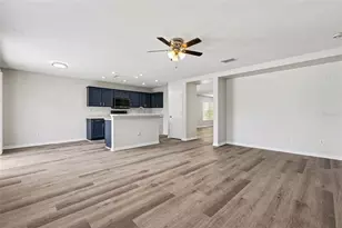 404 Vine Cliff St, Ruskin, FL 33570 - Photo 7