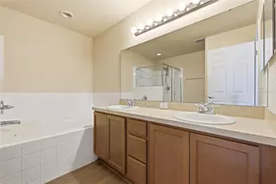 1051 Mystery Cir, Davenport, FL 33837 - Photo 15