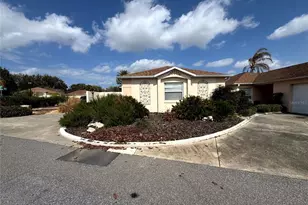 413 Calzada Ct, Lady Lake, FL 32159 - Photo 3