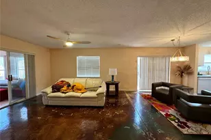 413 Calzada Ct, Lady Lake, FL 32159 - Photo 17