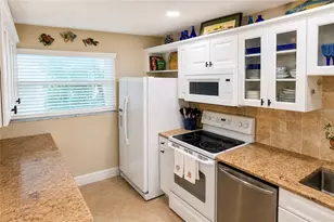 1351 Bayshore Dr, Fort Pierce, FL 34949 - Photo 9