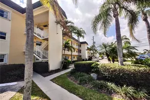 1351 Bayshore Dr, Fort Pierce, FL 34949 - Photo 3
