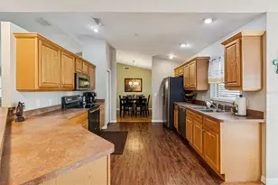 18030 Bayamon Ave, Polk City, FL 33868 - Photo 11