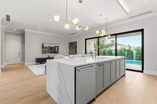 2415 Laura Pl, Orlando, FL 32803 - Photo 11