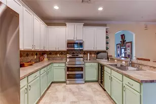 1544 Echo Lake Ct, Orlando, FL 32828 - Photo 9