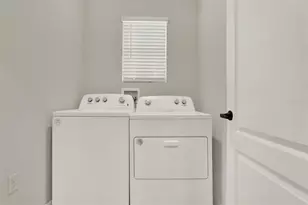 929 August Sky Dr, Deltona, FL 32738 - Photo 15