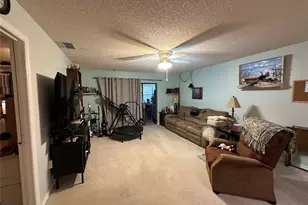 913 Michigan Ave, Saint Cloud, FL 34769 - Photo 7