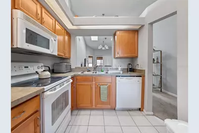 3012 S Semoran Boulevard #2, Orlando, FL 32822 - Photo 9