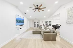 2285 Fox Wood Ct, Saint Cloud, FL 34771 - Photo 3