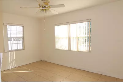 3713 Benson Avenue N, Saint Petersburg, FL 33713 - Photo 9