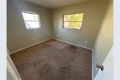 525 Glen Oak Road, Venice, FL 34293 - Photo 3