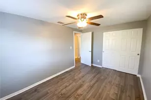 8632 94th St, Seminole, FL 33777 - Photo 23