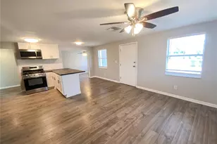 8632 94th St, Seminole, FL 33777 - Photo 13