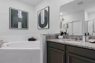 2109 Ashwood Bluff Dr, Ocoee, FL 34761 - Photo 9