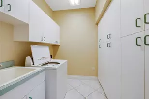 7871 Canyon Lake Cir, Orlando, FL 32835 - Photo 11