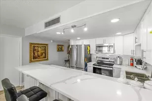 2947 S Atlantic Ave, Daytona Beach, FL 32118 - Photo 3