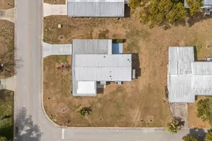 3603 S Citrus Cir, Zellwood, FL 32798 - Photo 27