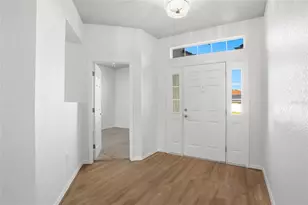 720 Overlook Grove Dr, Winter Haven, FL 33884 - Photo 3