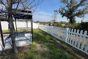 916 E August Sky Dr E, Deltona, FL 32738 - Photo 23