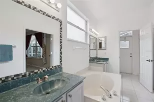 981 N Lake Claire Cir, Oviedo, FL 32765 - Photo 33