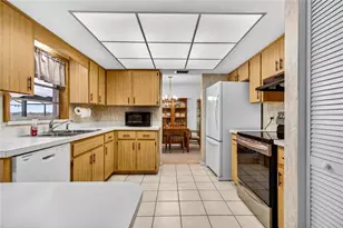 1099 Prescott Blvd, Deltona, FL 32738 - Photo 9